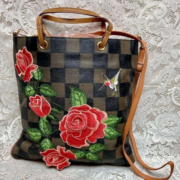 Authentic Fendi, Checkered Handbag Tote 13in x 13in - Picture 16 of 16